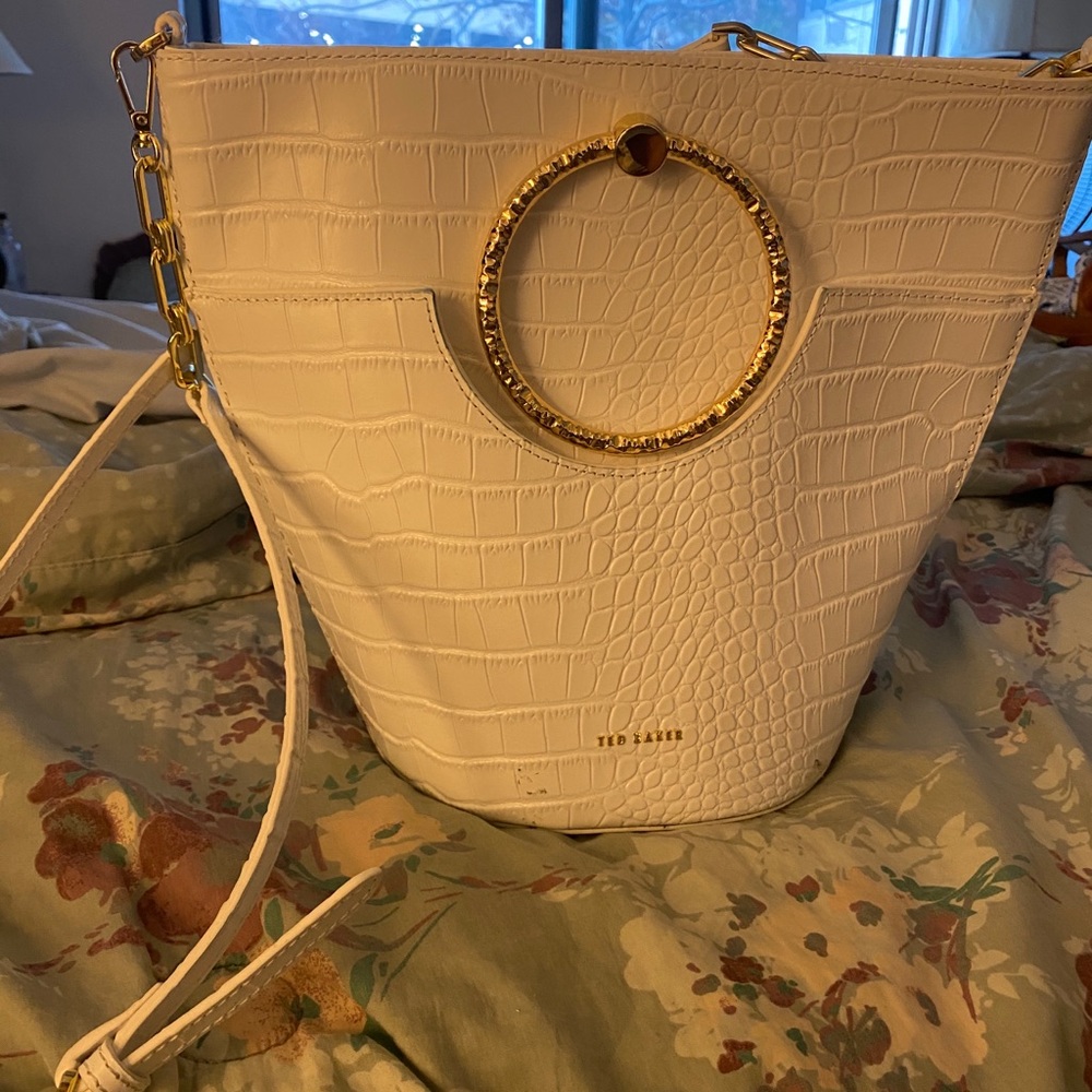 TED BAKER WHITE CROSSBODY BAG